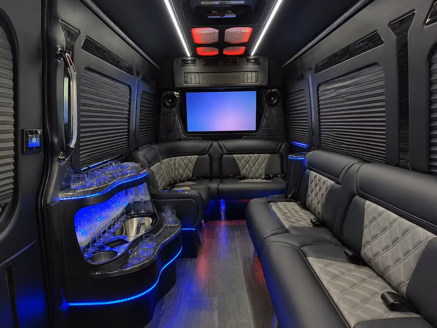airport shuttle transportation between tuscaloosa and birmingham shuttlesworth