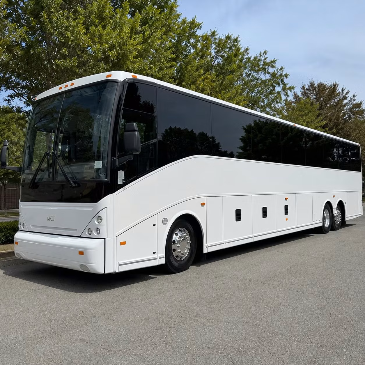 group airport transfers to and from birmingham shuttlesworth international airport
